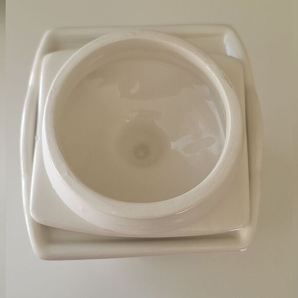 Laura Secord Ceramic Canister With Lid Silcone Ring #1138 - Picture 8 of 13